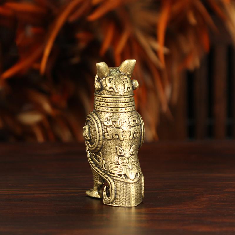 Ancient Owl Zun Bronze Vessel  - đánh giá và giá Desk Setup Retro