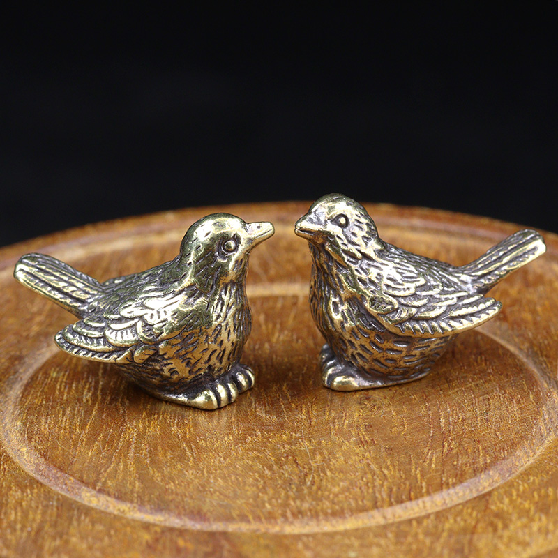 Small Sparrow Statue Metal Bra - đánh giá và giá Desk Setup Retro