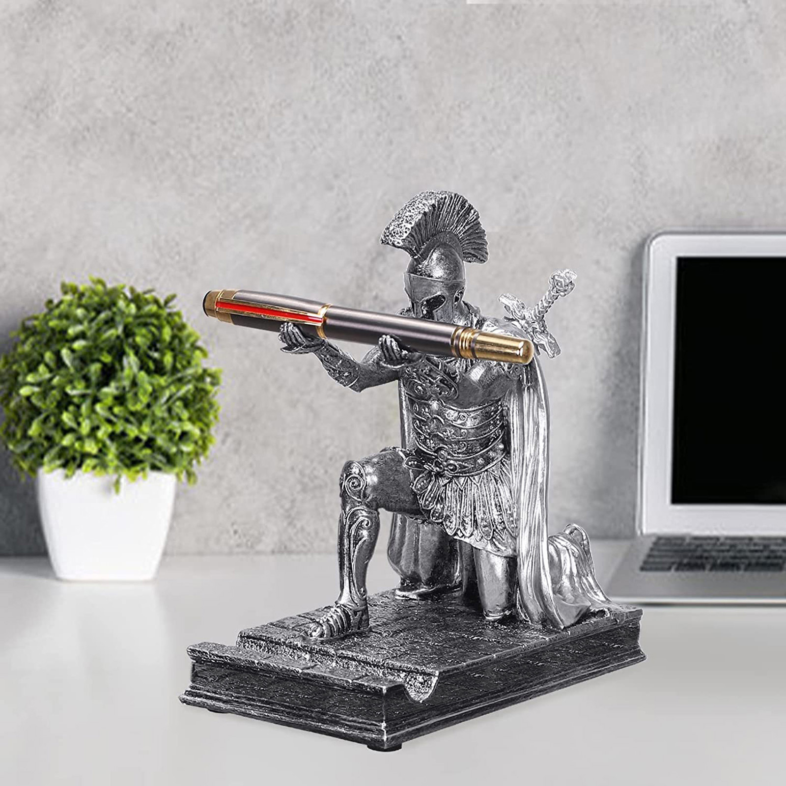 Desktop Ornament Knight Pen Ho - đánh giá và giá Desk Setup Retro